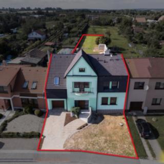 Prodej rodinného domu, 260m²