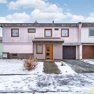 Prodej rodinného domu 140 m&sup2; Šanov