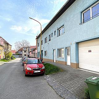Pronájem bytu 2+1 61 m&sup2; Hodonín
