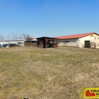 Pronájem komerčního pozemku 600 m² Znojmo, Dobšická