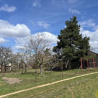 Prodej zahrady 409 m&sup2; Ostopovice