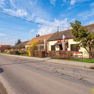 Prodej restaurace 127 m² Šanov