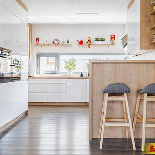 Prodej rodinného domu 460 m&sup2; Zbraslav