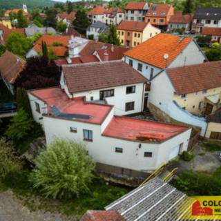 Prodej rodinného domu 146 m² Komňa