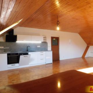 Pronájem bytu 3+kk 130 m² Dobšice