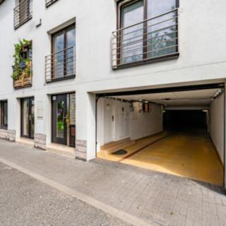 Prodej parkovacího místa 13 m² Praha Břevnov