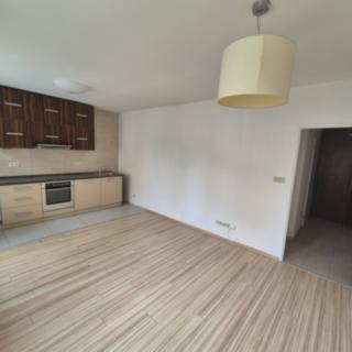 Pronájem bytu 2+kk 40 m² Praha Střížkov