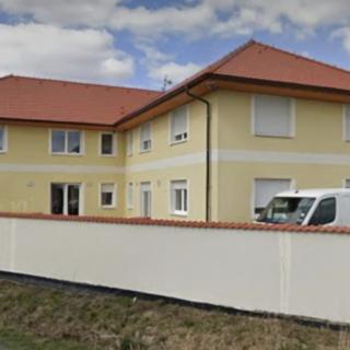Pronájem bytu 3+1 60 m² Zbuzany