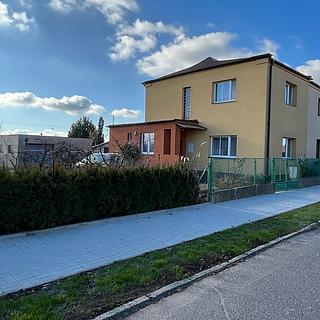 Prodej rodinného domu 102 m² Hradec Králové Svobodné Dvory
