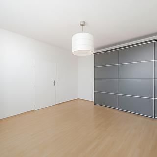 Prodej bytu 2+kk 78 m² Vestec
