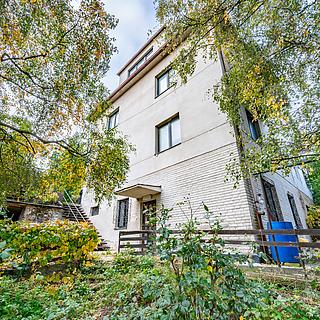 Prodej rodinného domu 201 m² Praha