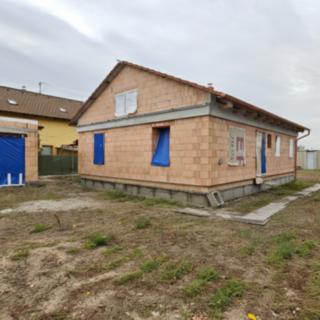 Prodej rodinného domu 110 m² Opolany