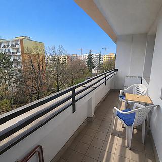 Pronájem bytu 3+1 80 m&sup2; Praha