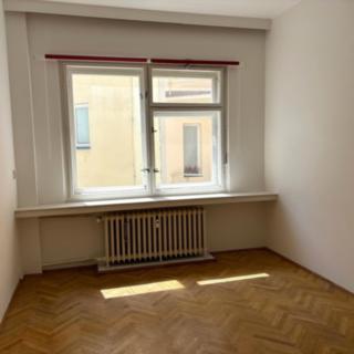 Pronájem bytu 1+1 44 m² Praha