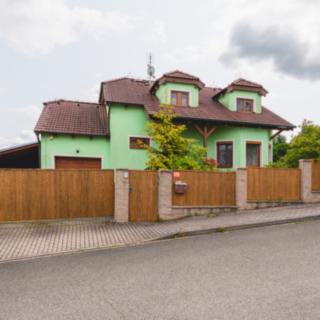 Prodej rodinného domu 200 m² Zbiroh