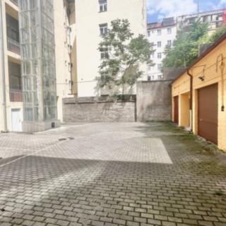 Prodej parkovacího místa 40 m² Praha Žižkov