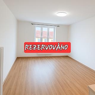 Pronájem bytu 1+kk, garsoniery 30 m² Praha