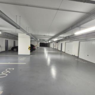 Pronájem parkovacího místa 13 m² Praha