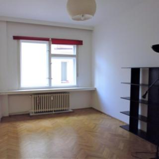 Pronájem bytu 1+1 44 m² Praha