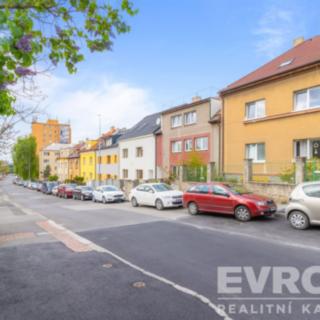 Prodej bytu 2+kk 50 m² Praha