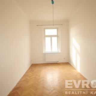 Pronájem bytu 2+1 73 m² Praha
