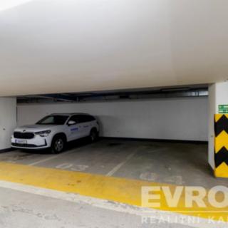Prodej parkovacího místa 14 m² Praha