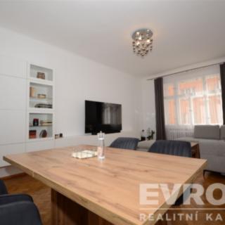 Pronájem bytu 4+1 118 m² Praha