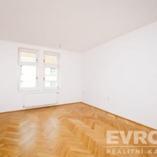 Pronájem bytu 2+1 57 m² Praha Žižkov, Čajkovského