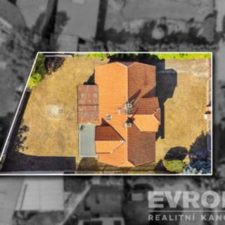 Prodej stavební parcely, 584m²