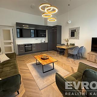 Pronájem bytu 2+kk 65 m&sup2; Praha
