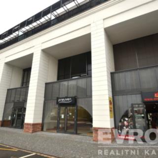 Pronájem obchodu 250 m² Praha Holešovice, Na Maninách