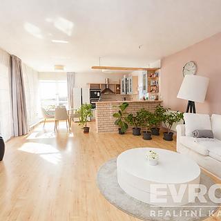 Pronájem rodinného domu 170 m² Velké Přílepy, Seifertova