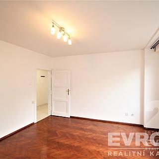 Pronájem bytu 2+kk 39 m&sup2; Praha