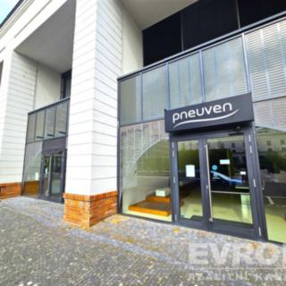 Pronájem obchodu 250 m² Praha