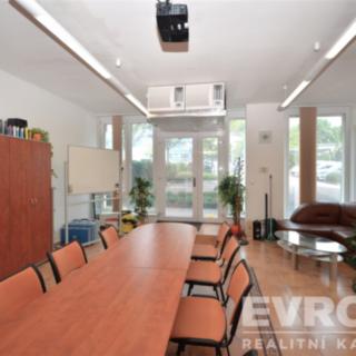 Prodej kanceláře 52 m² Praha