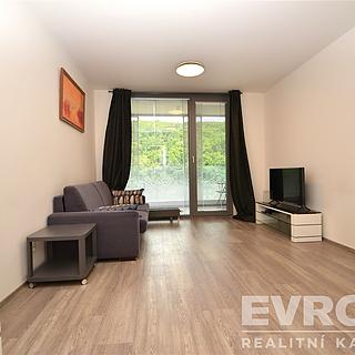 Pronájem bytu 1+kk a garsoniéry 33 m² Praha Košíře, Hlaváčkova