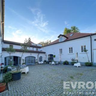 Prodej bytu 1+kk a garsoniéry 13 m² Praha Smíchov, U Pernikářky