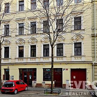 Pronájem garáže 18 m&sup2; Praha