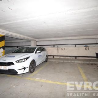 Prodej parkovacího místa 15 m² Praha Krč, Štúrova