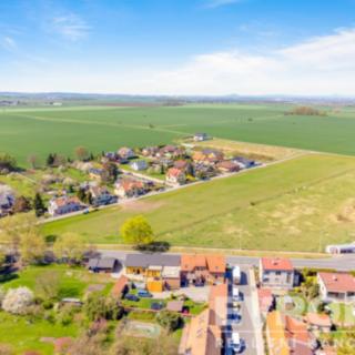 Prodej stavební parcely 800 m² Podolanka