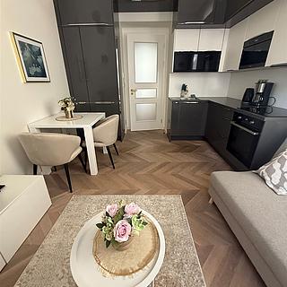 Pronájem bytu 2+kk 38 m&sup2; Praha