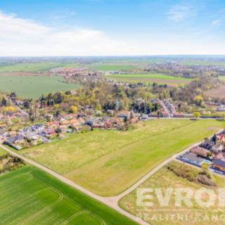Prodej stavební parcely 866 m² Podolanka