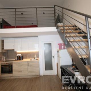 Pronájem bytu 2+kk 42 m² Praha Libuš, Mirotická