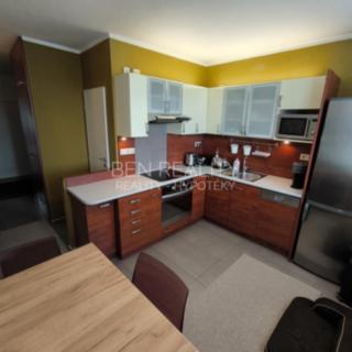 Pronájem bytu 2+1 54 m² Zlín, L. Váchy