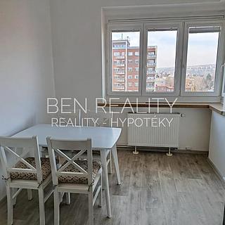 Pronájem bytu 3+1 80 m&sup2; Zlín