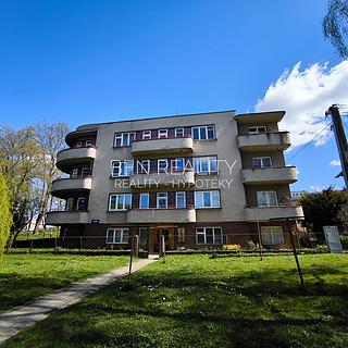 Pronájem bytu 1+kk a garsoniéry 24 m² Zlín, Na Požáře
