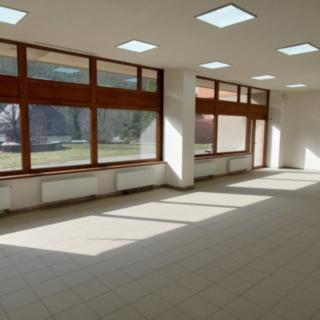Pronájem obchodu 147 m² Vsetín, Jasenická