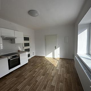Pronájem bytu 1+1 39 m² Kelč
