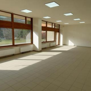 Pronájem obchodu 147 m² Vsetín, Jasenická