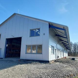 Pronájem výrobního objektu 820 m² Valašské Meziříčí Bynina